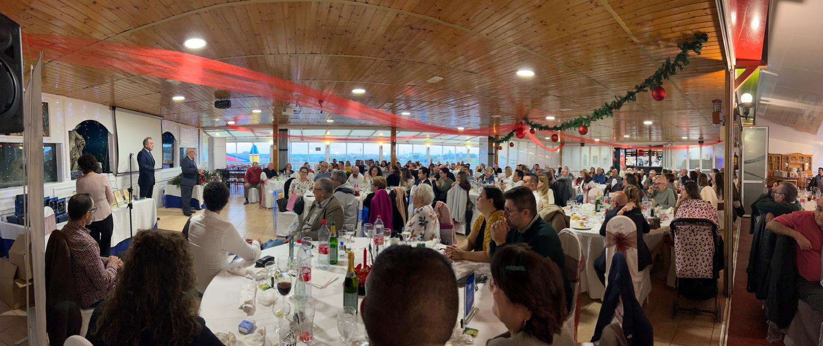 TRADICIONAL COMIDA DE ENTREGA DE PINES 2025